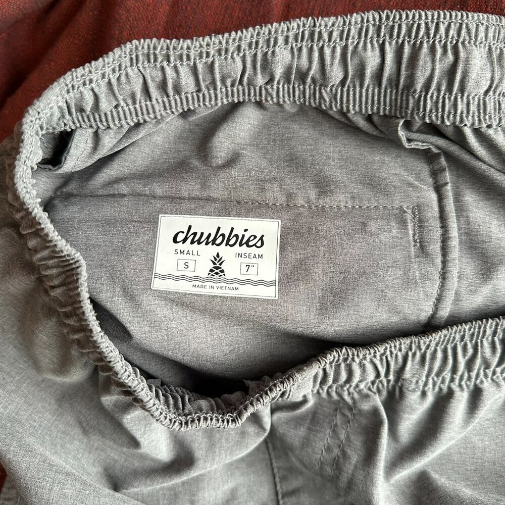 Chubbies Gray Shorts - Size Small - 7inch inseam